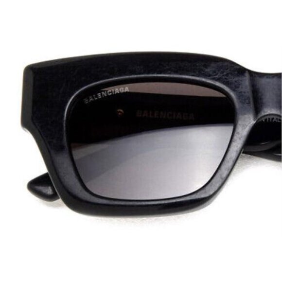 NEW BALENCIAGA SUNGLASSES, AUTHENTIC CAT EYE WOMEN SUNGLASSES BALENCIAGA - Picture 3 of 6